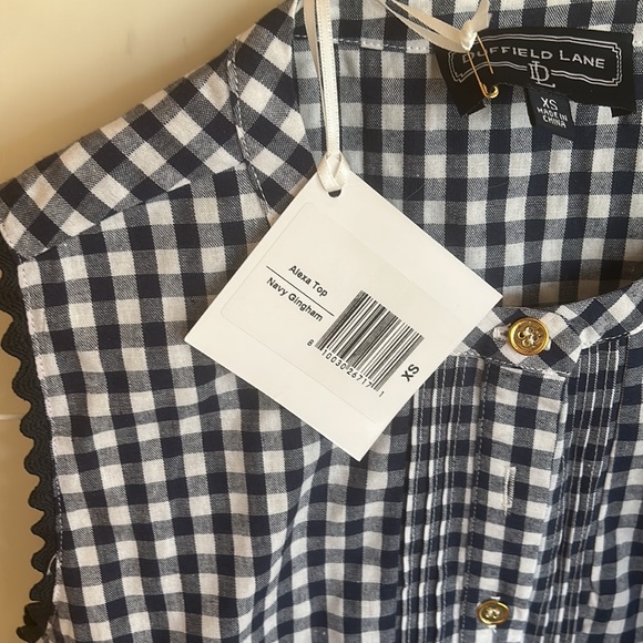 Bnwt size xs sleeveless shirt by Duffield Lane. - Picture 4 of 5